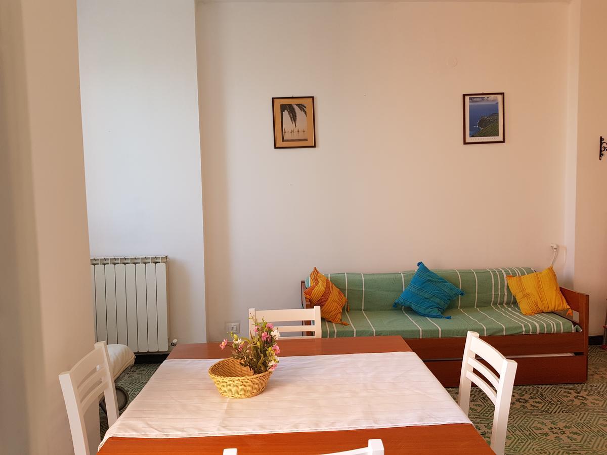 Lorenzo'S Charming Flat Monterosso al Mare Exterior foto